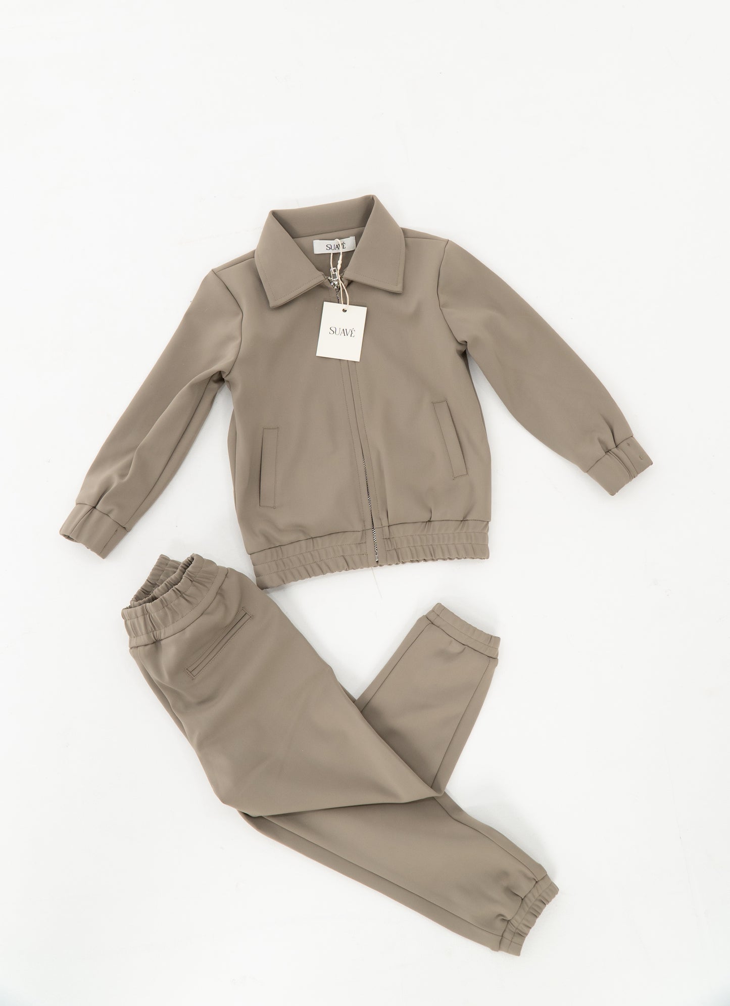 Lavory kinder premium trainingspak beige jas en broek set