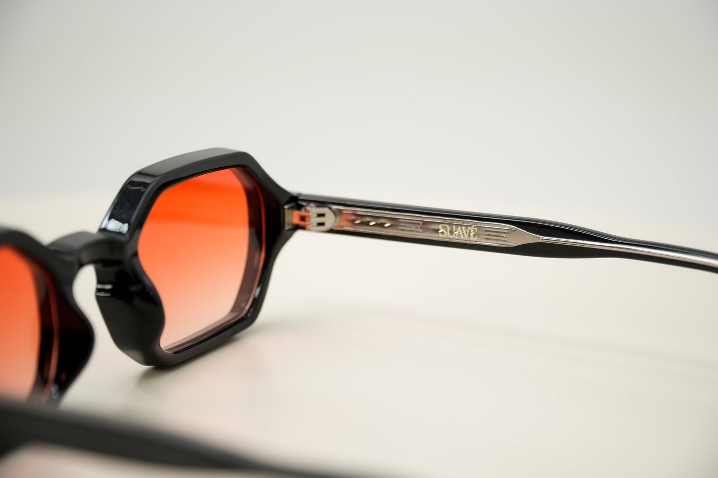 The essential Glasses Red