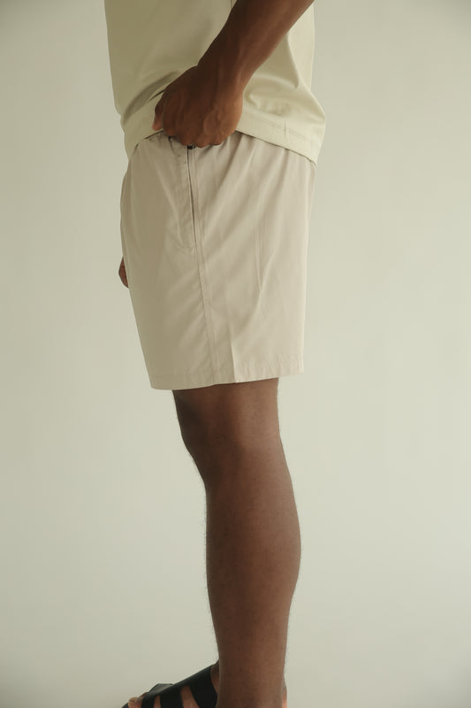 DE SUAVE MOTION TECH SHORT BEIGE