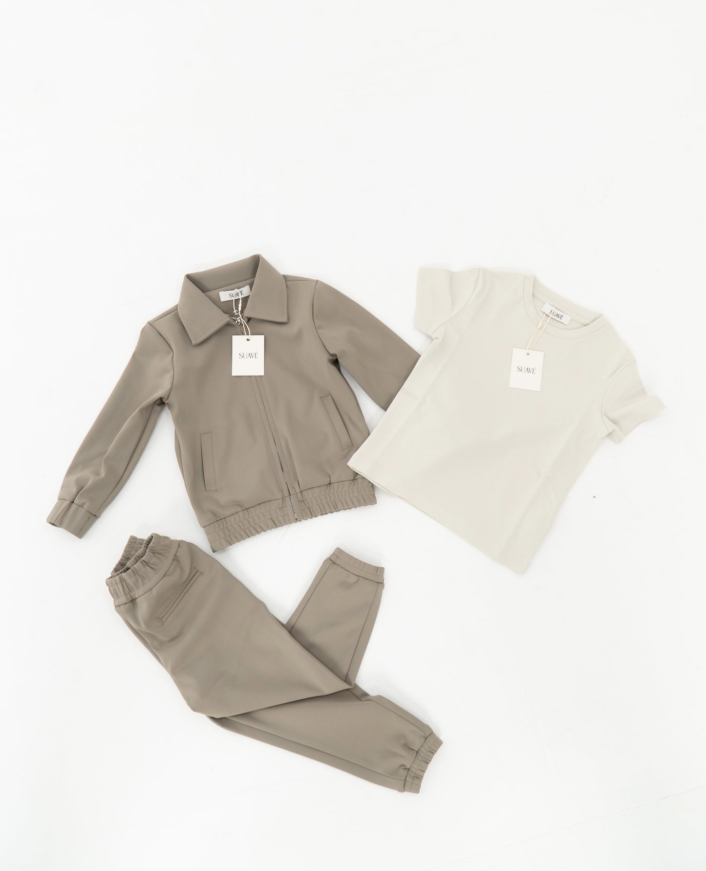 stijlvolle kinder trainingspak beige voor actieve kinderen