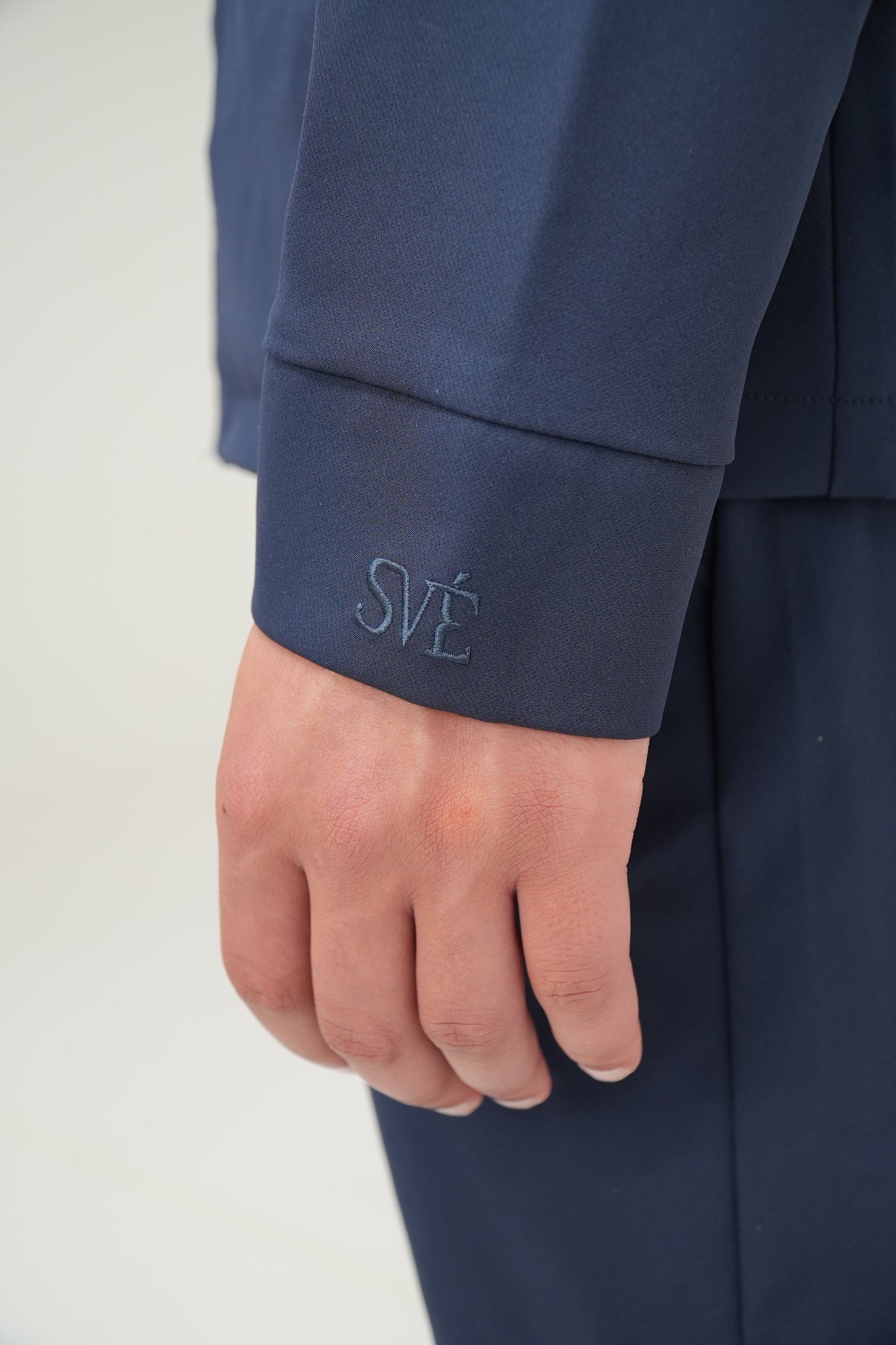 Het essentiële Mavéron trainingspak in middernachtblauw