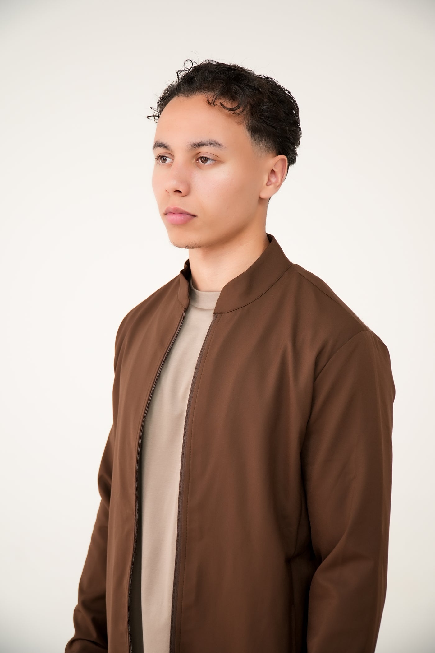 Het essentiële Mavéron trainingspak Mocha Brown