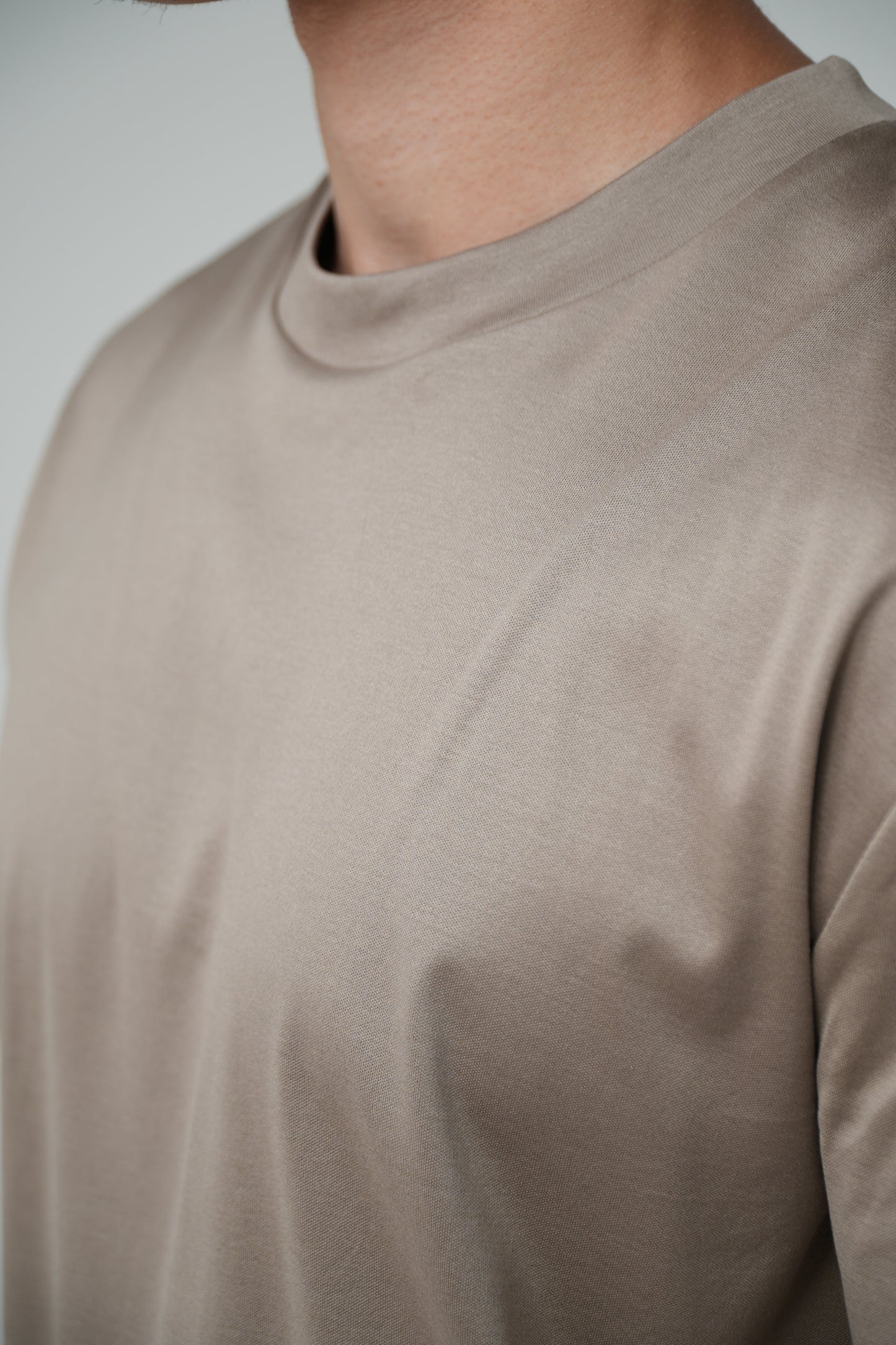 Suavé The Iconic T-Shirt Light Taupe