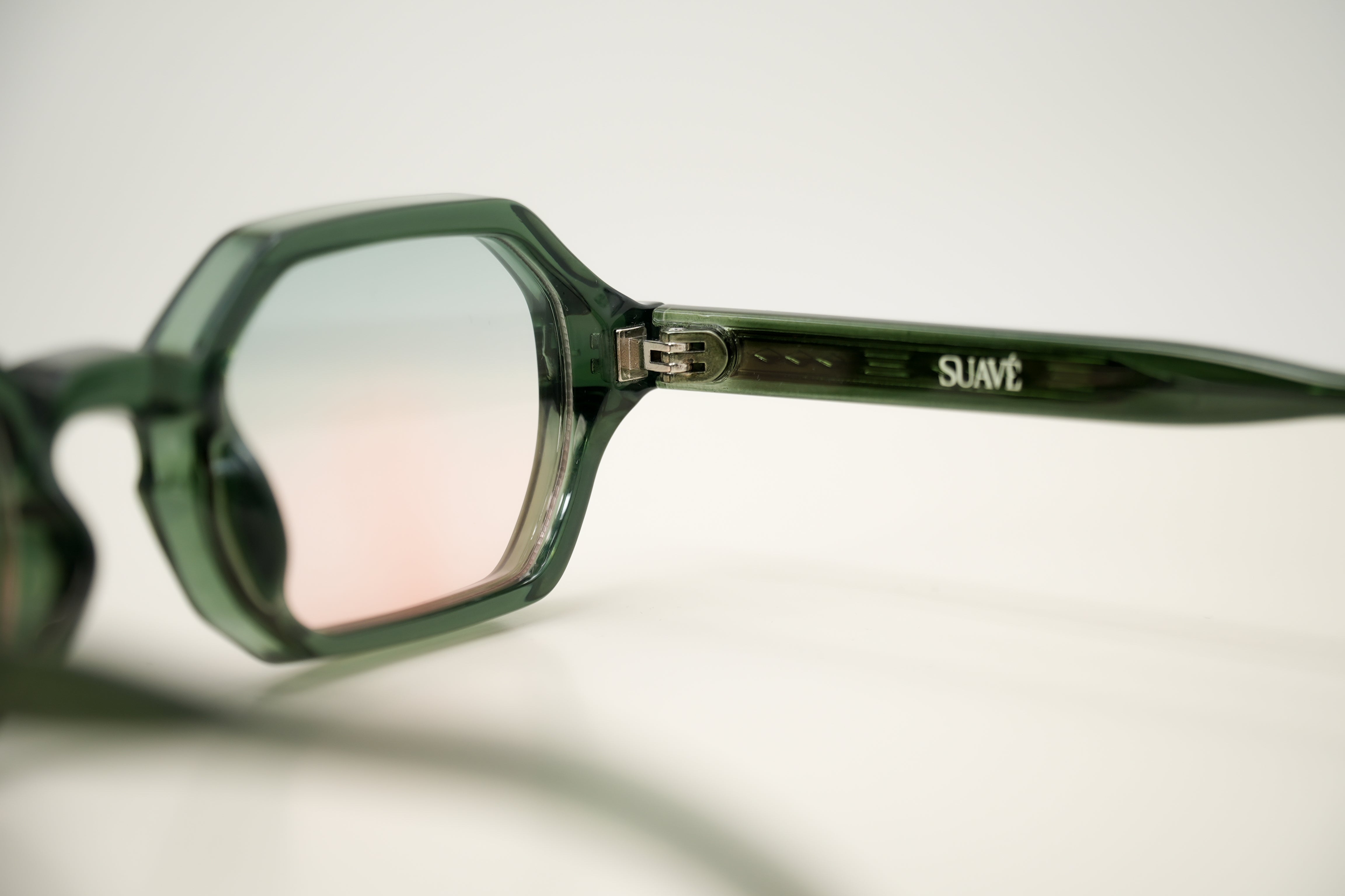 The Essential Glasses Peacock Green/Red