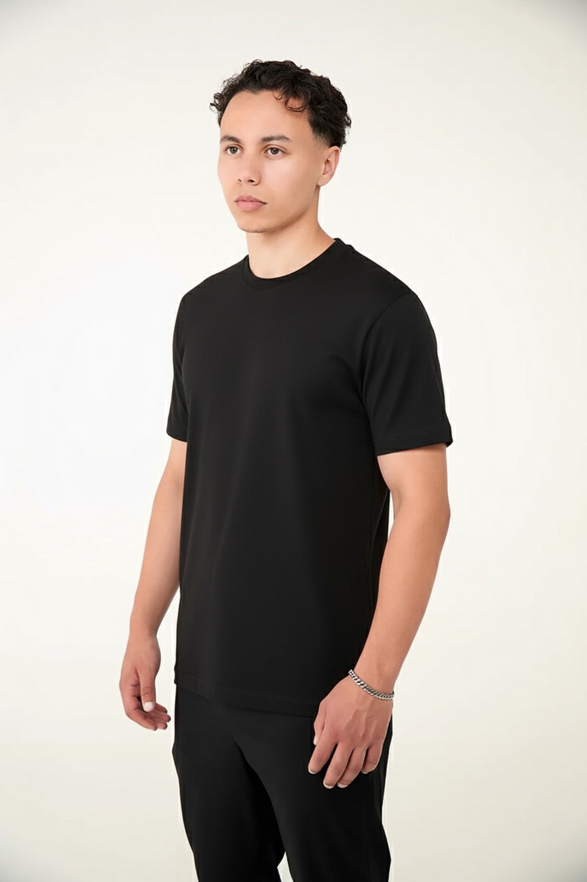 Suavé The Iconic T-Shirt Black