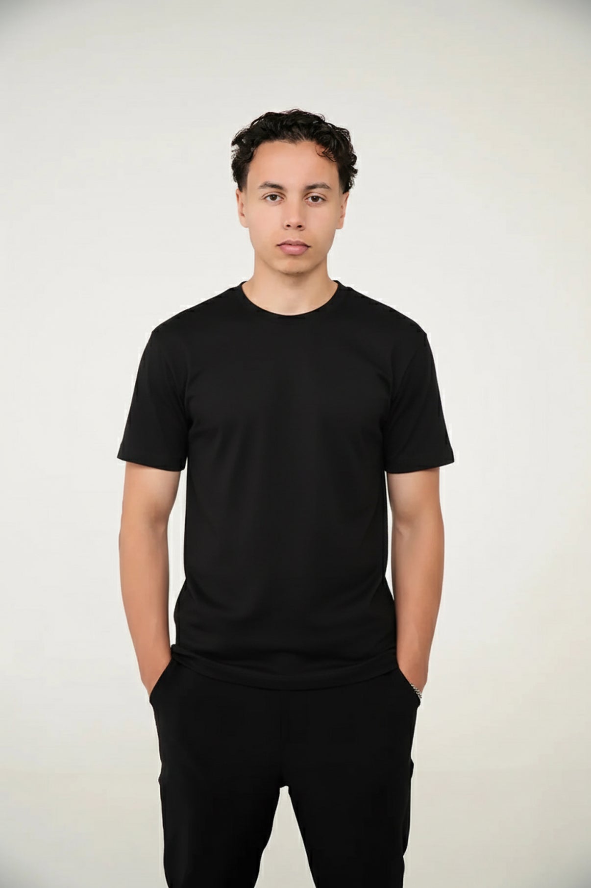 Suavé The Iconic T-Shirt Black